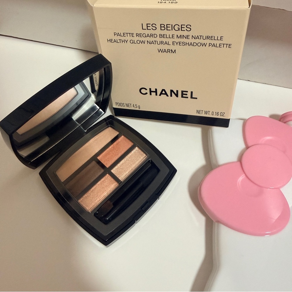 CHANEL Les Beiges Natural Glow Eyeshadow Palette - Warm
